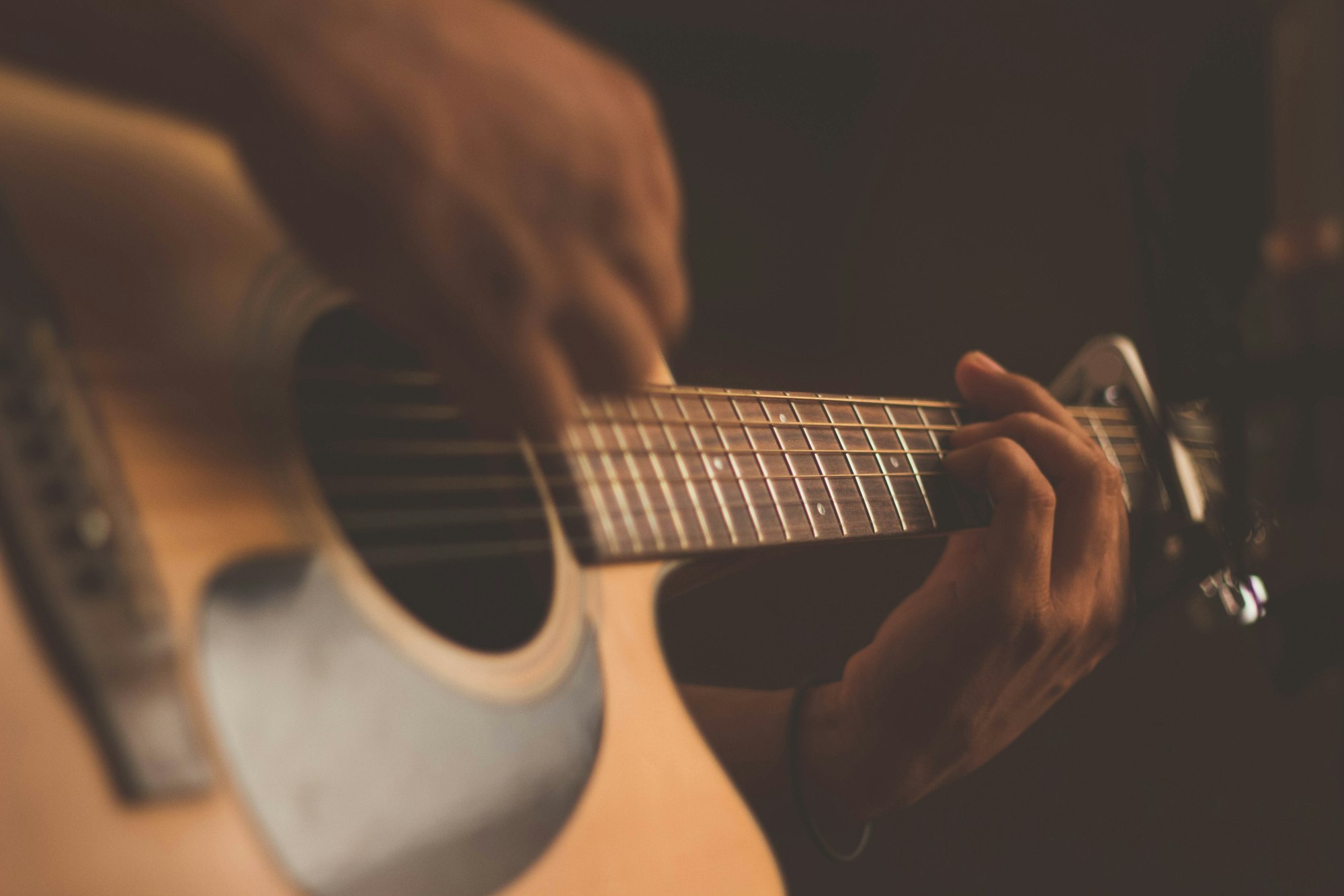 How to Invoice for a Gig: A Simple Guide for Musicians